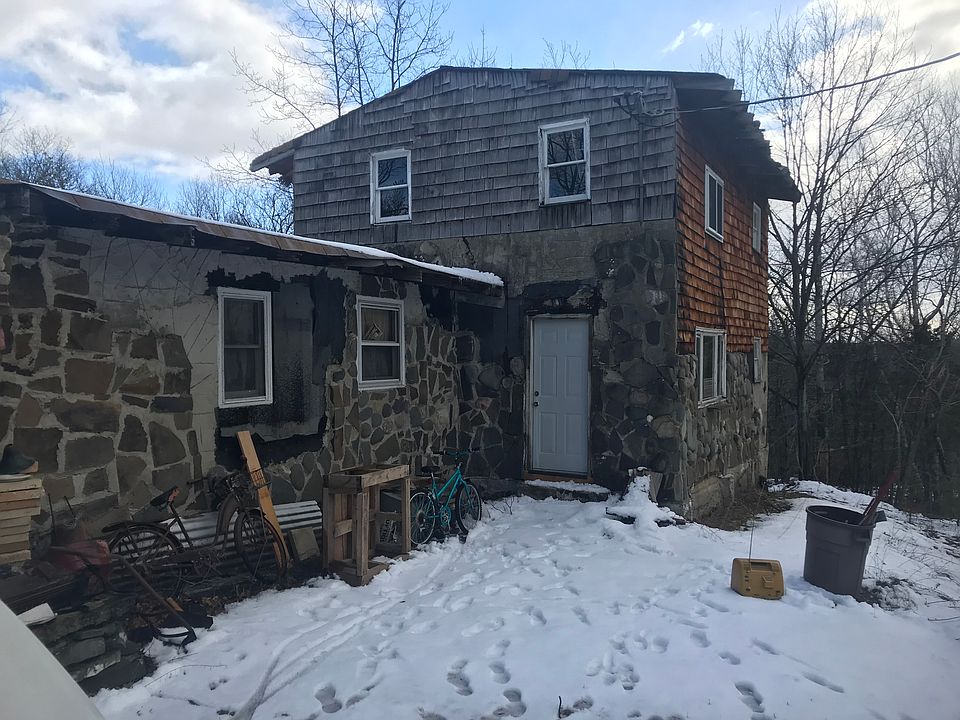 1st image of 239 Echo Hill Ct