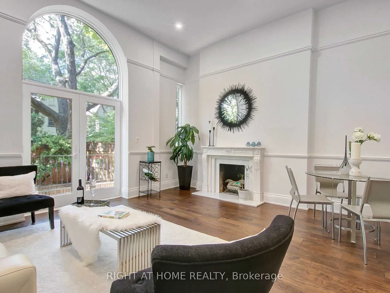 3 bed, $5,800 — Photo 3