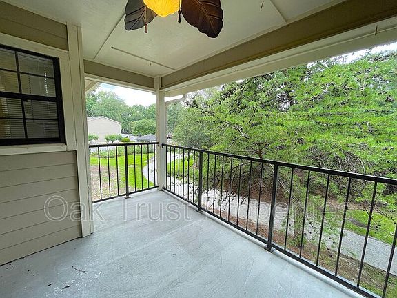 3rd image of 1829 Villa Maison #C