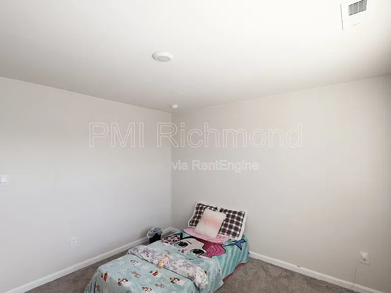 7001 Batten Ct — Photo 21