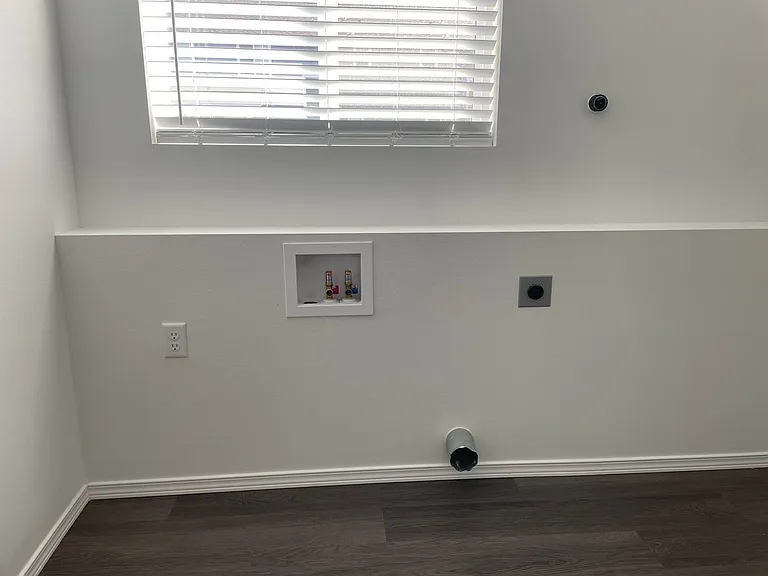 713 3rd Ave NE — Photo 15