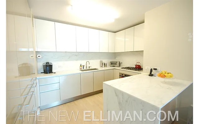 Rented by Douglas Elliman | media 70