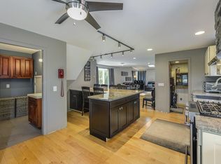 1 California Ave, Assonet, MA 02702