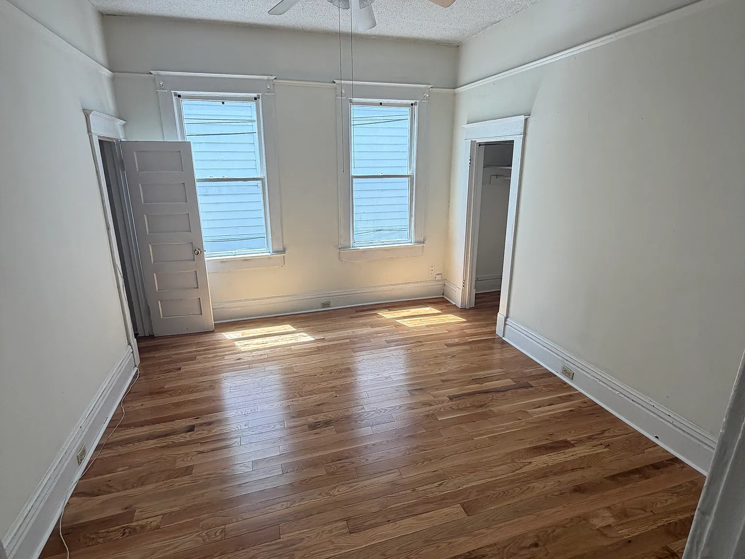 4 bed, 1378 sqft, $3,900 — Photo 4