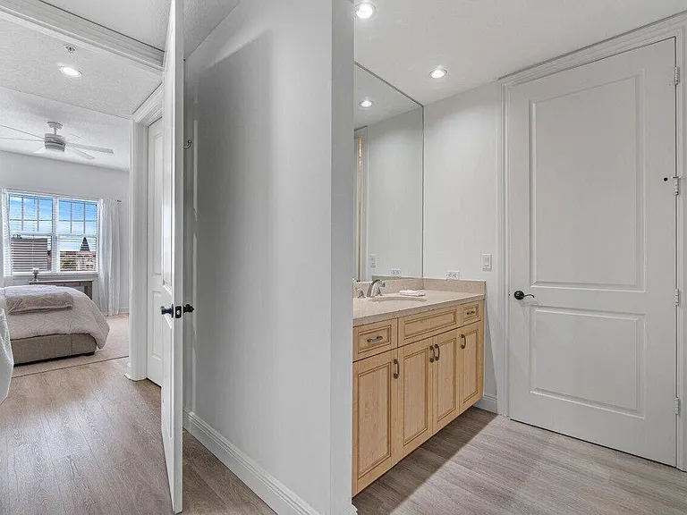 200 NE 2nd Ave #401 — Photo 6
