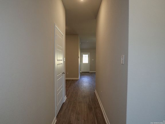2nd image of 504 Cypress Arbor