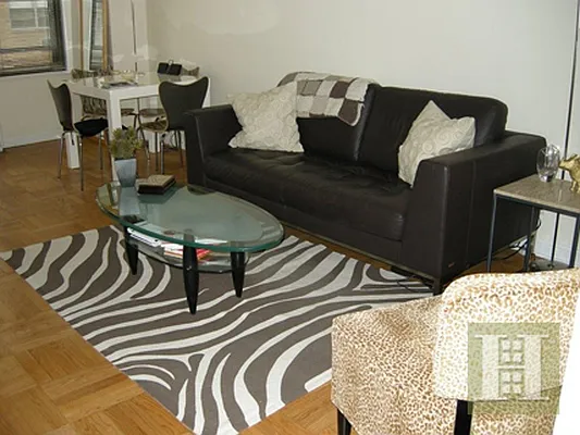 Rented by Halstead Real Estate | media 8