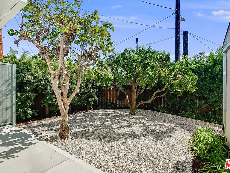 1780 Midvale Ave — Photo 19