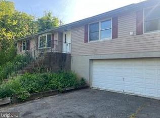 1009 Maple Rd, Baltimore, MD 21221