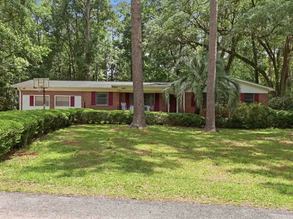 2103 Great Oak Dr, Tallahassee, FL 32303