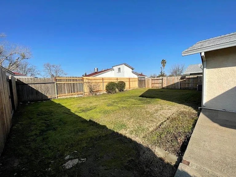 9262 Terra Linda Dr — Photo 18