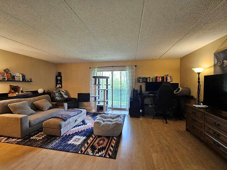 584 Fairway View Dr #2J — Photo 7