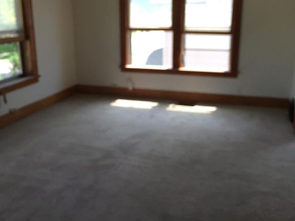 2nd image of 1325 Parmele St