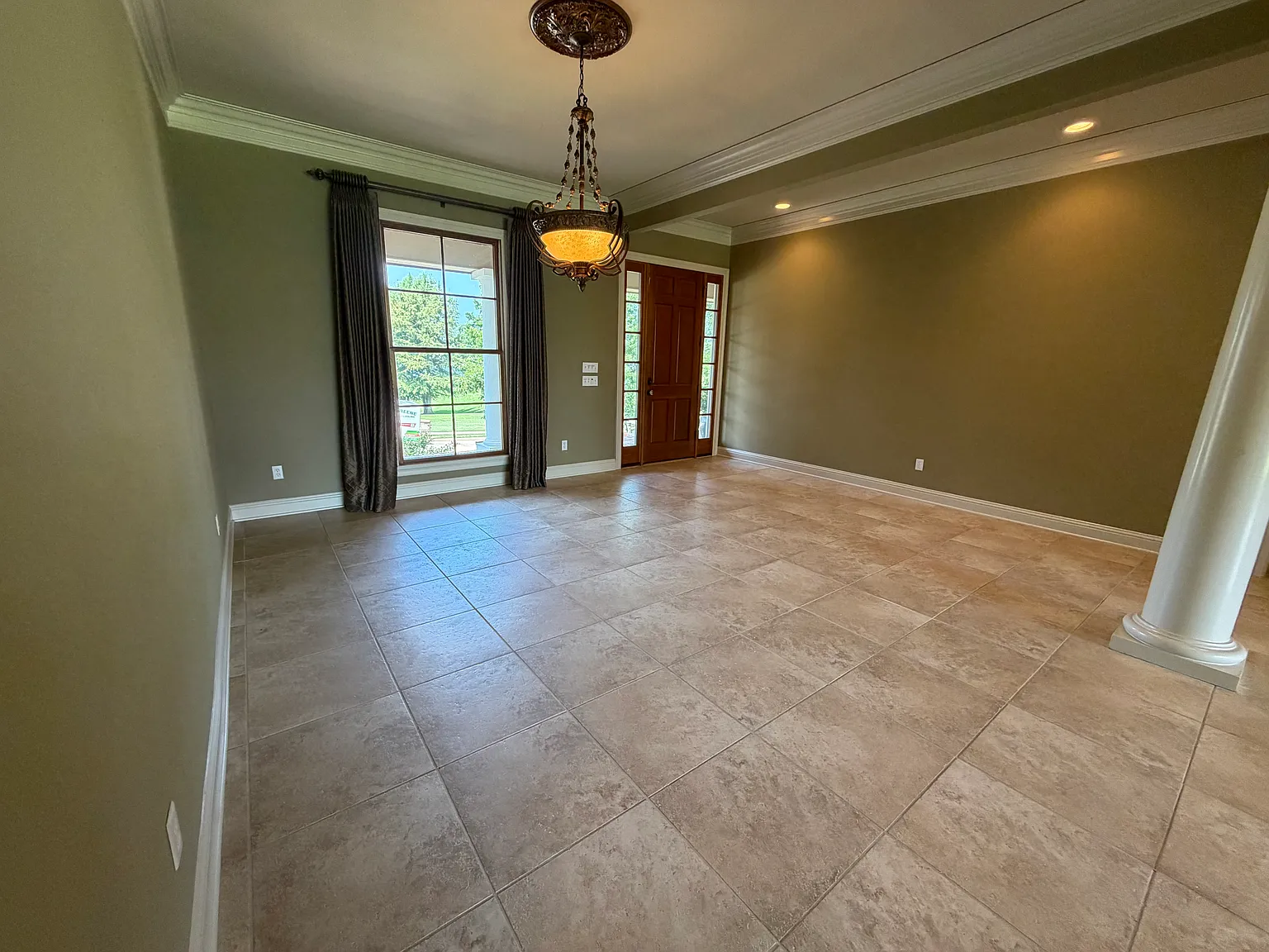 4 bed, 3340 sqft, $3,300 — Photo 3