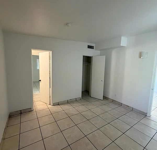 419 E Alturas St — Photo 15