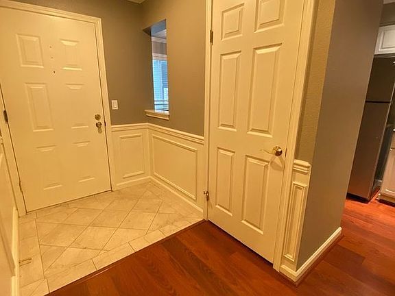 4th image of 410 2nd Ave S APT 106