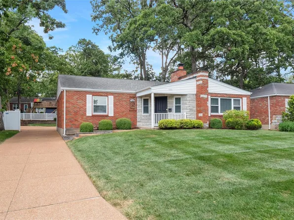 1223 Eastbrook Ln, Saint Louis, MO 63119