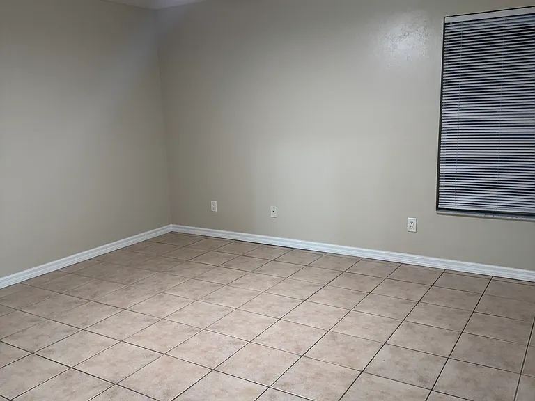 2902 SE Santa Barbara Pl #2902 — Photo 4
