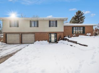 51043 Shady Ln, Elkhart, IN 46514