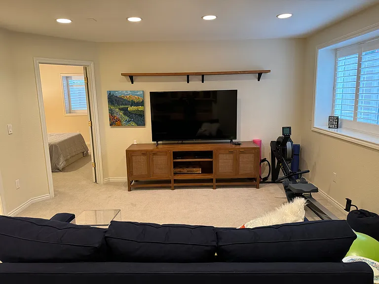 Furnishing included