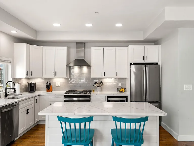 1400 Columbia Rd #1 — Photo 1