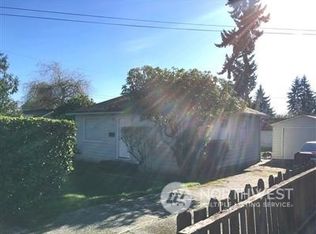 3411 SW 100th St, Seattle, WA 98146