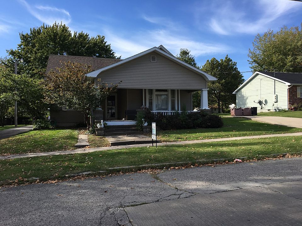 2nd image of 402 Walnut St