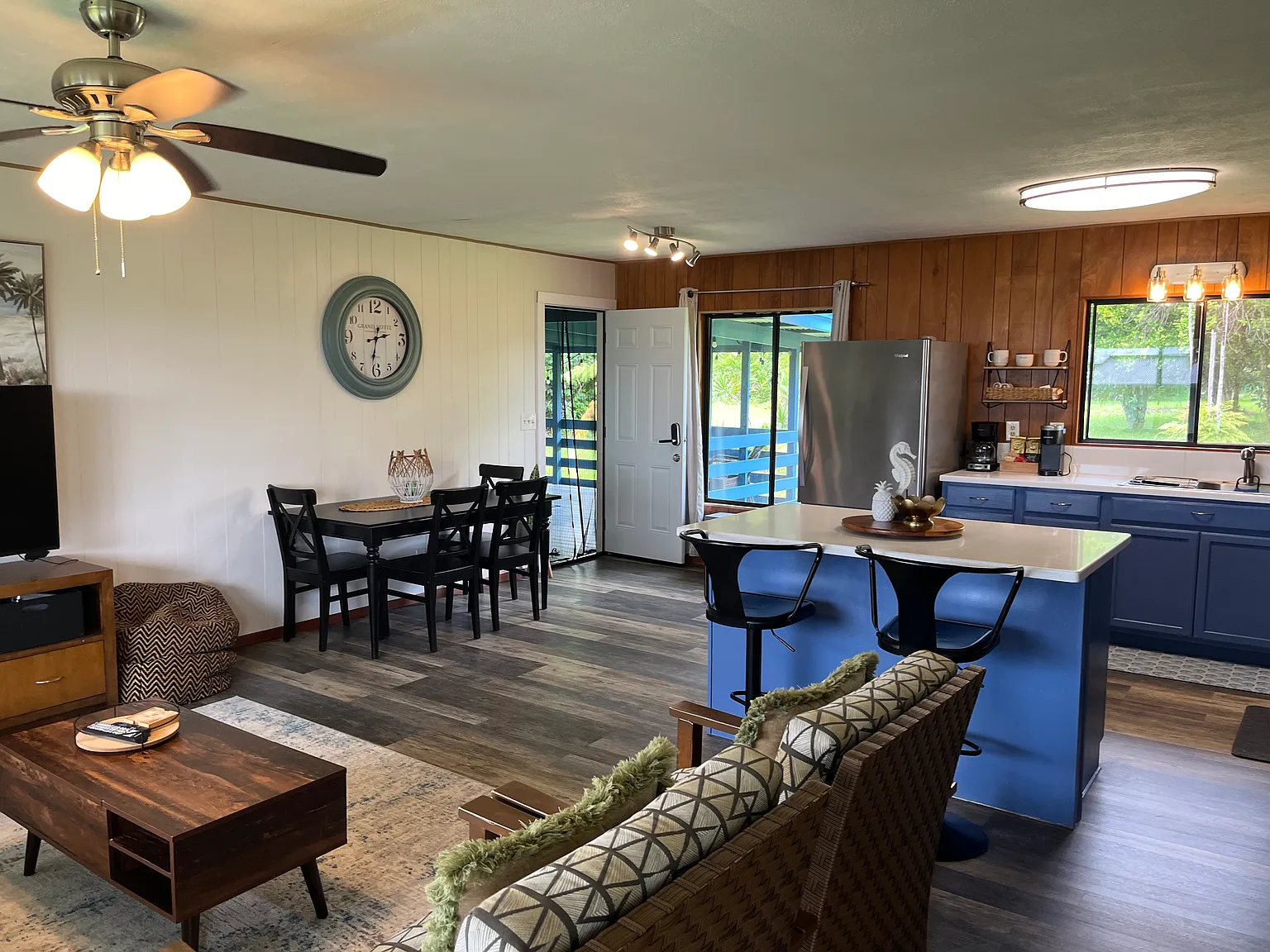 3 bed, $2,600 — Photo 1