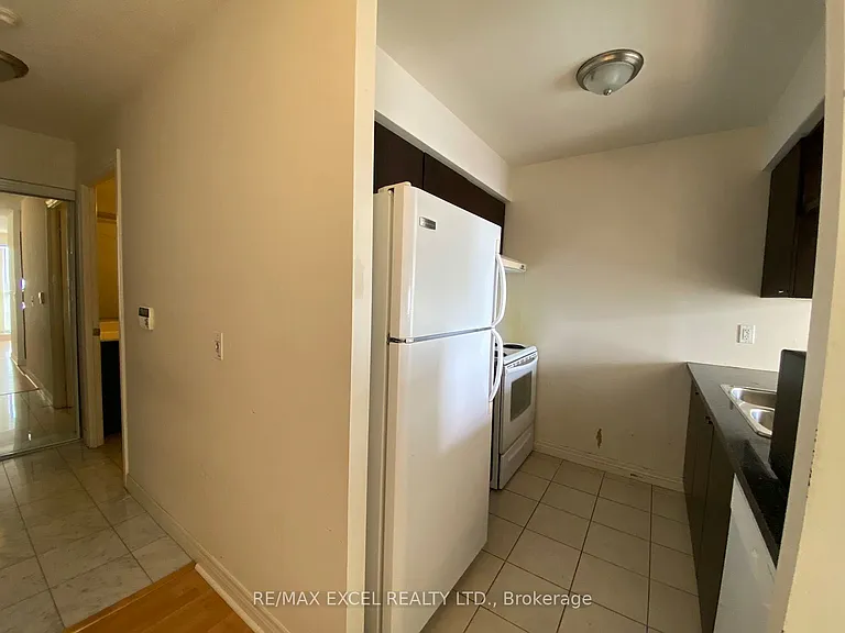70 Town Centre Ct #2807 — Photo 8