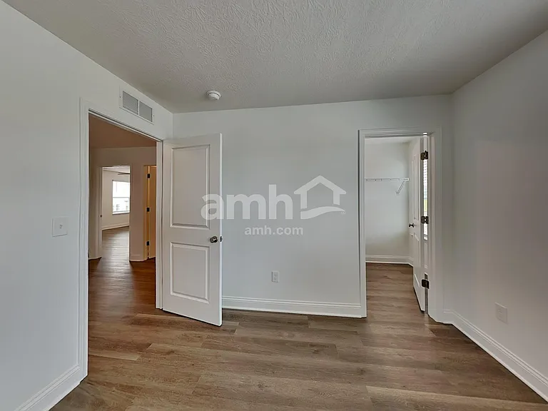 405 Golden Maple Pl — Photo 16