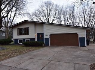 1123 Fox Run Dr, Chippewa Falls, WI 54729
