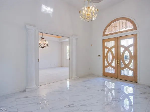 2951 Aruba Ct, Las Vegas, NV 89121