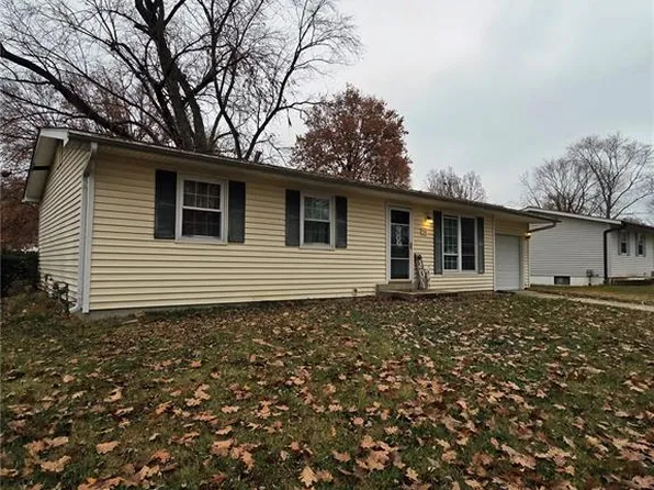 925 Dewayne Dr, Florissant, MO 63031