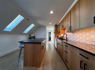 3422 S Lowe Ave #4, Chicago, IL 60616