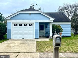 15 Banbury Ln, Southampton, NJ