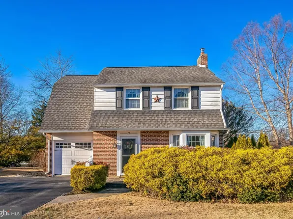 27 Medbury Ln, Wallingford, PA 19086