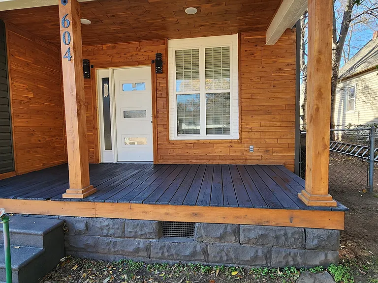 Front porch with custom oak finishing