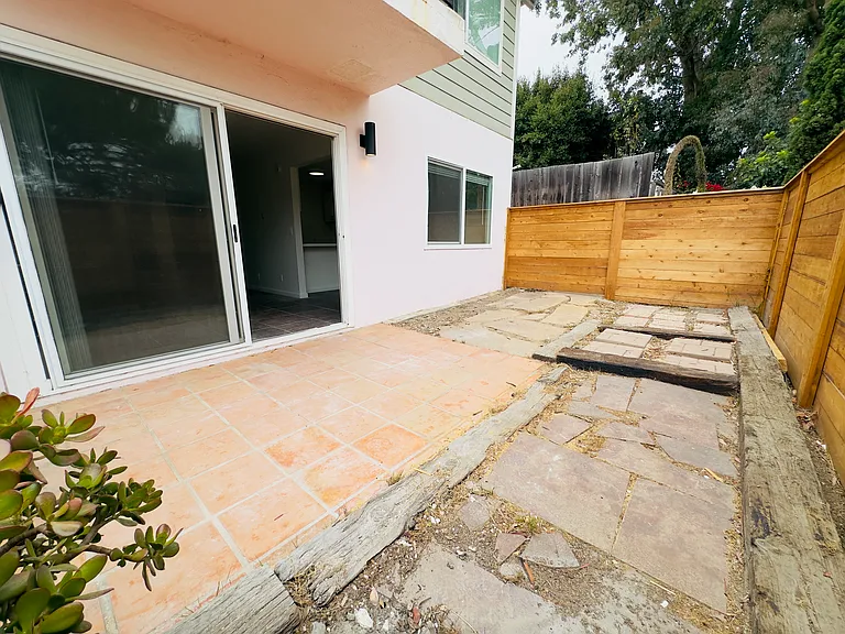 1036 Del Mar Ave #C — Photo 7