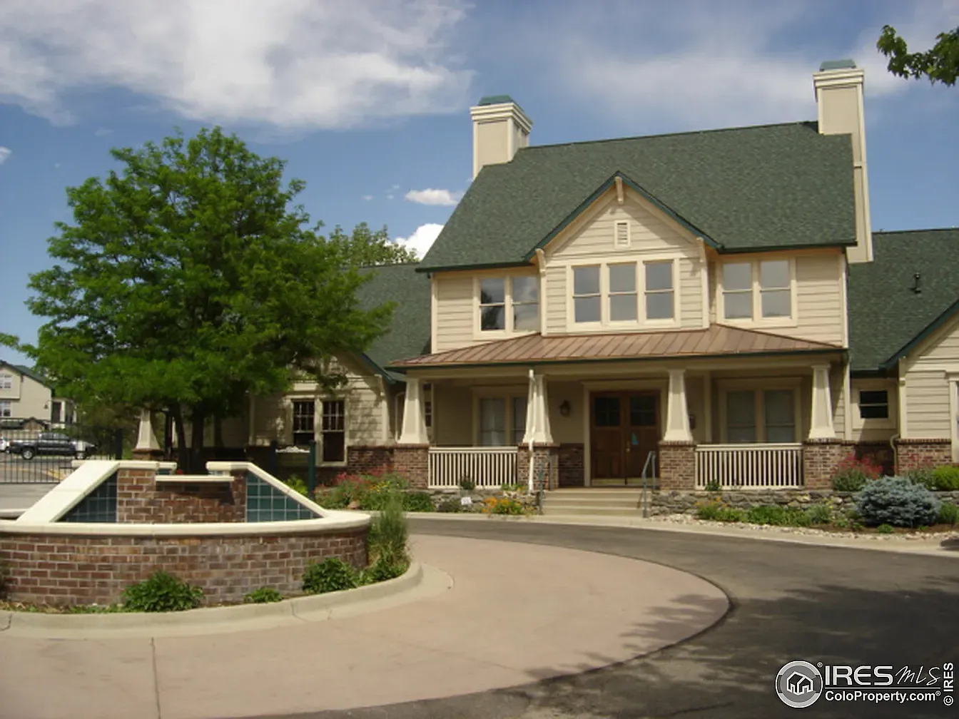 2169 Eagle Ave — Photo 3