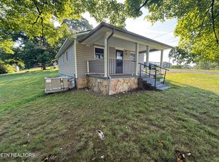 1703 Richardson St, Athens, TN 37303