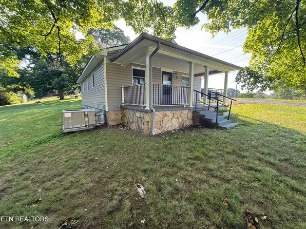 1703 Richardson St, Athens, TN 37303