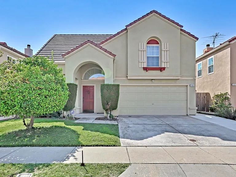 1654 Wyndham Dr — Photo 36