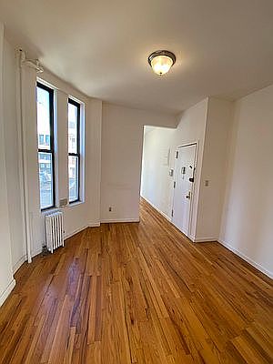 3rd image of 245 E 62nd St APT 16