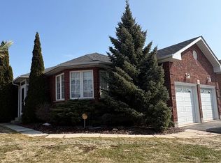 964 Deer Valley Dr, Oshawa, ON L1J8N7