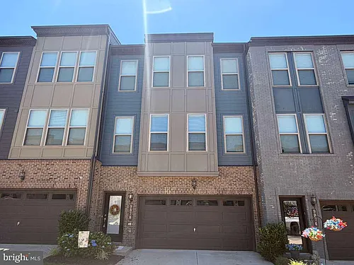 9878 Hopkins Loop Photo 1