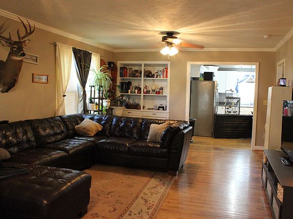 5th image of 1202 N B St