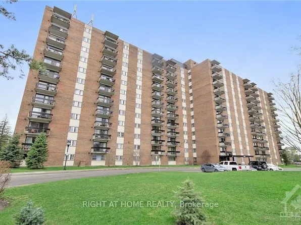 1505 Baseline Rd #601, Ottawa, ON K2C 3L4