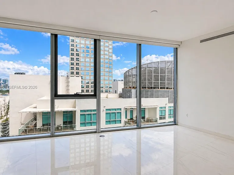 300 Biscayne Boulevard Way #4201E — Photo 18