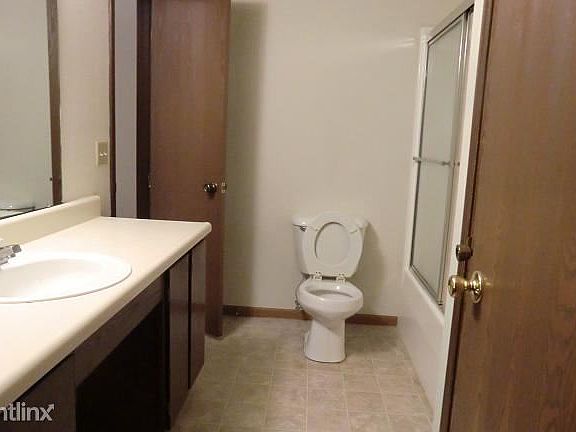 201 Full Bath 12-14-11
