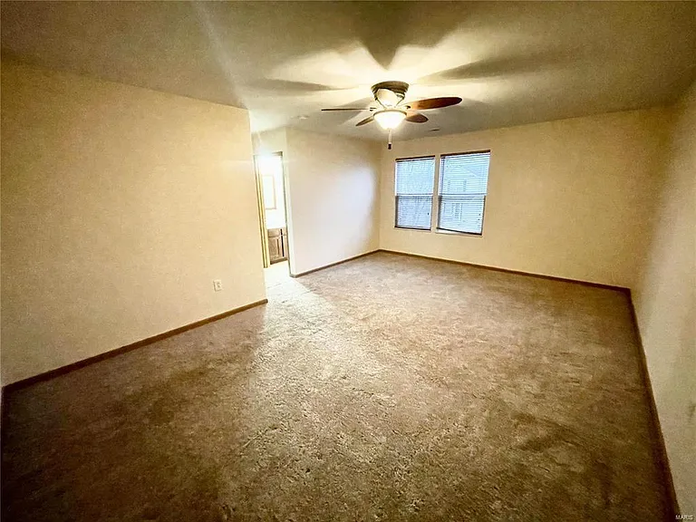 308 Falling Leaf Way — Photo 33